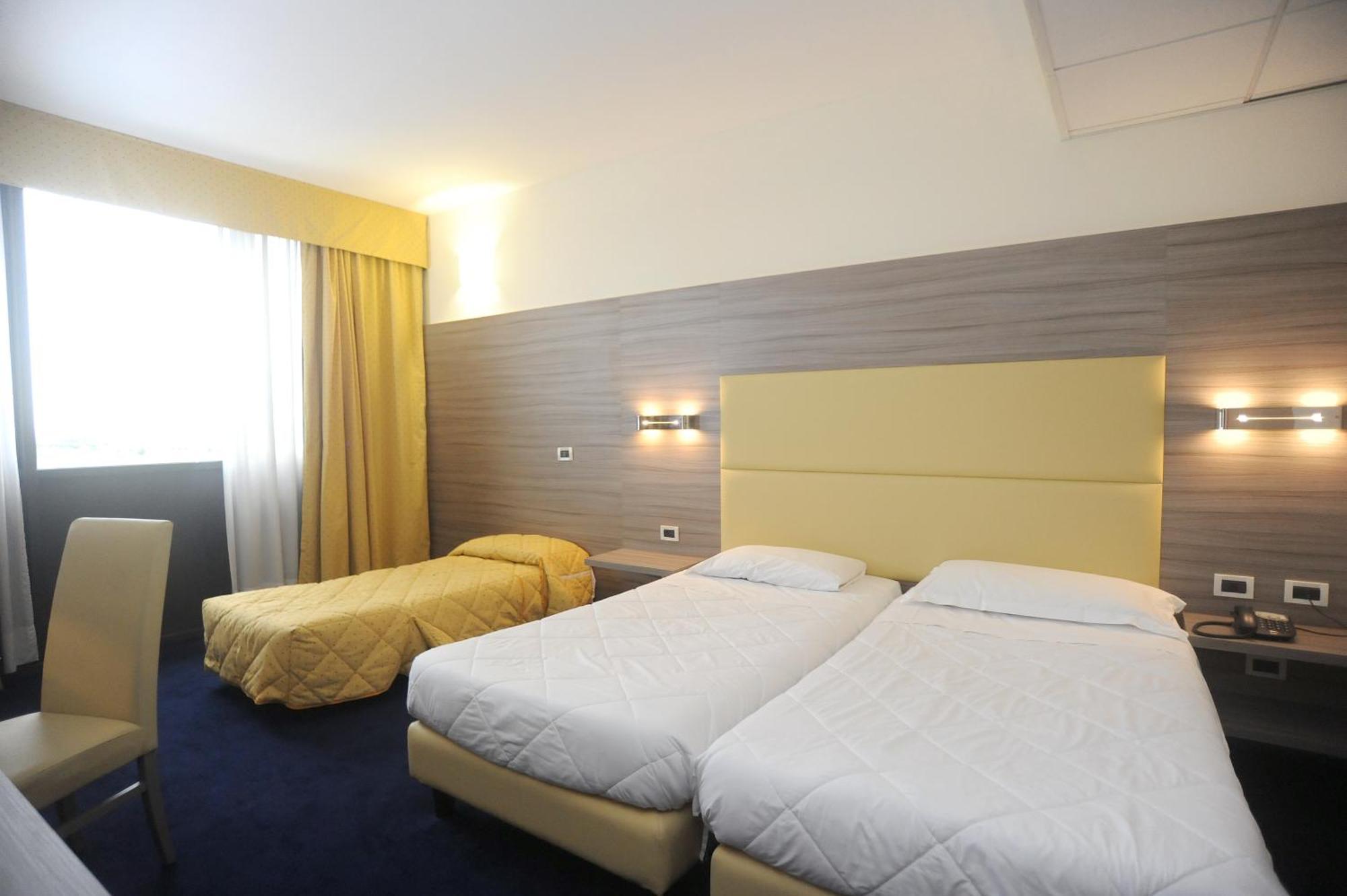 Palace Inn Rome Fiano فيانو رومانو الغرفة الصورة