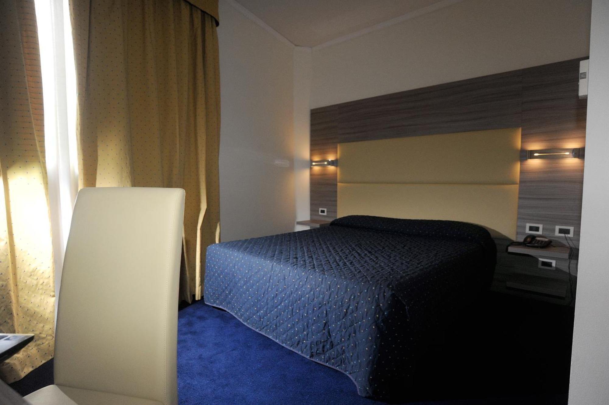 Palace Inn Rome Fiano فيانو رومانو الغرفة الصورة