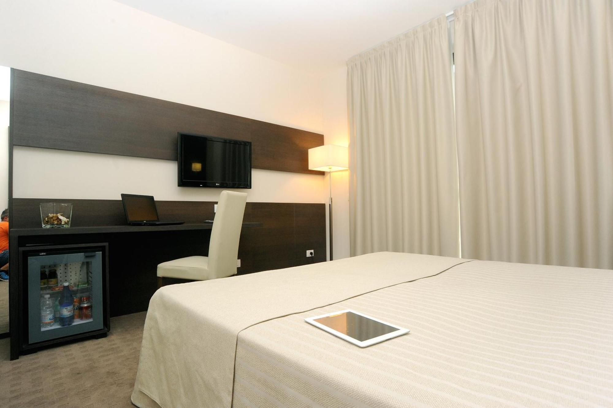 Palace Inn Rome Fiano فيانو رومانو الغرفة الصورة
